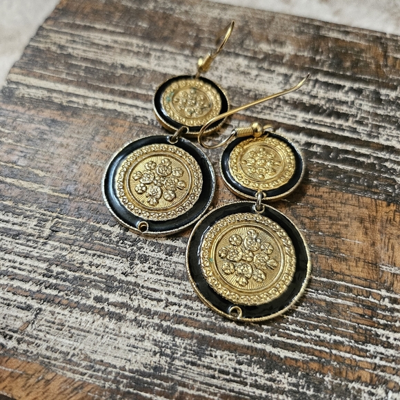 Vintage Coin Style Enamel Austria Earrings - Picture 6 of 12